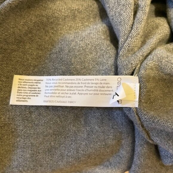 NWT New Eileen Fisher Cashmere Ash Gray V-Neck Tunic Sweater Size S/P - Picture 9 of 9